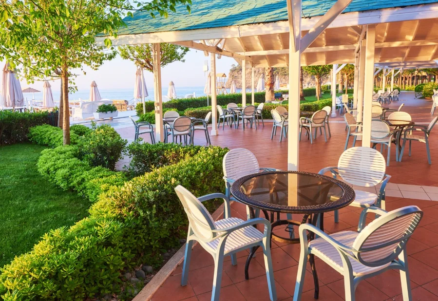 Restaurant La Pergola Niolon : Le Guide Complet pour une Expérience Inoubliable