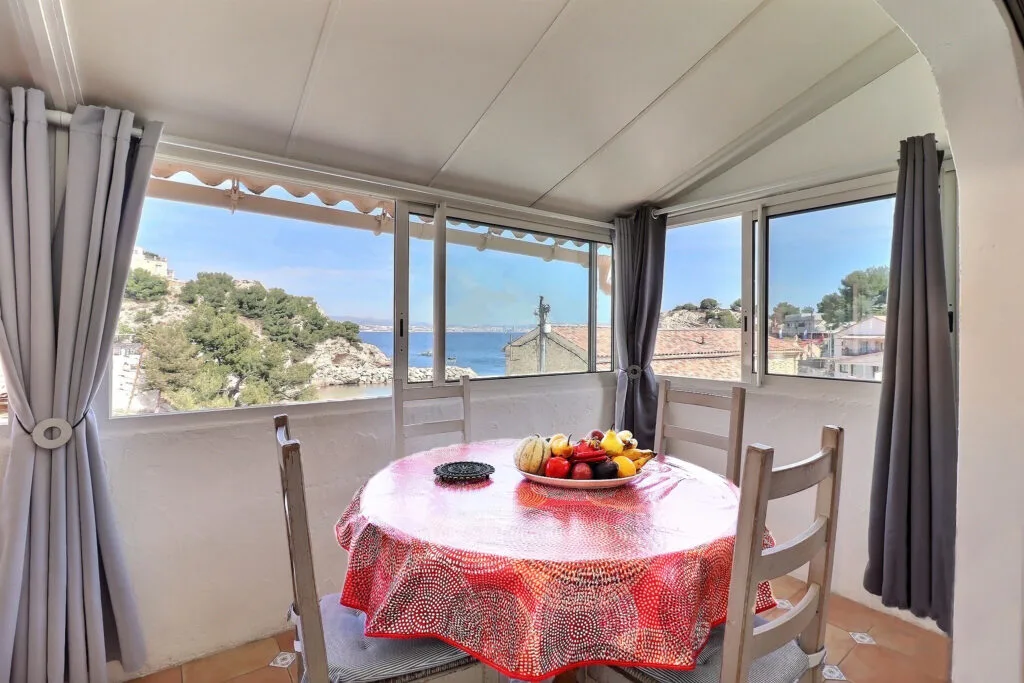 Airbnb Niolon cabanon vue mer