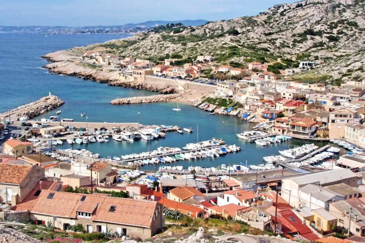 village de pêcheurs dans le Parc National des Calanques de Marseille